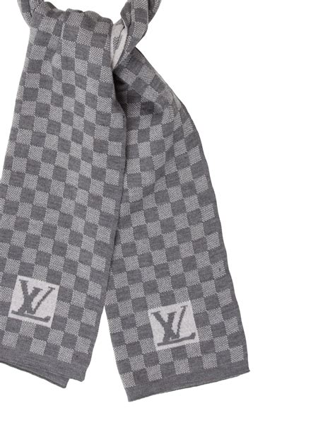 louis vuitton scarf men grey